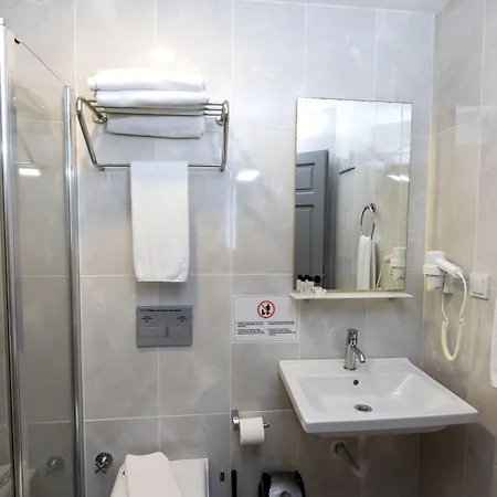 Comfort 3*