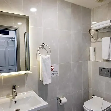 فندق Comfort 3*