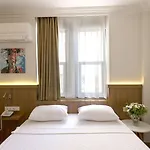 Comfort Hotel 3*