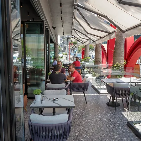 Comfort Hotell 3*