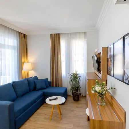 Comfort Hotell 3*