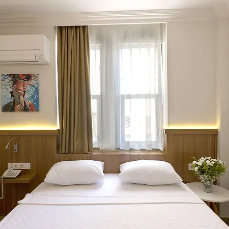 Comfort Hotell 3*