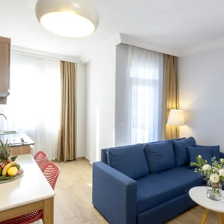 Comfort Hotell 3*